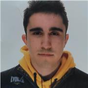 Estudiante de ingeniería de telecomunicaciones imparte clases de matemáticas y física a alumnos de primaria y ESO